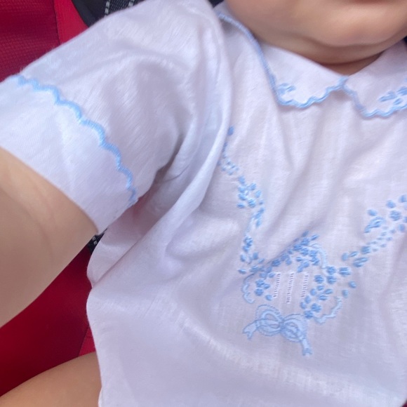😇😇Gorgeous Alba hand embroidered infant bubble - Picture 2 of 9